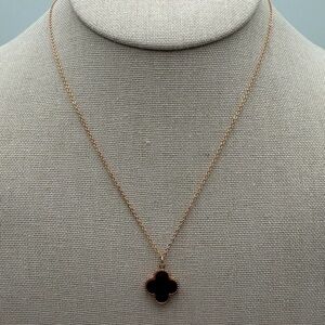 Elegant Gold Clover Pendant Necklace
